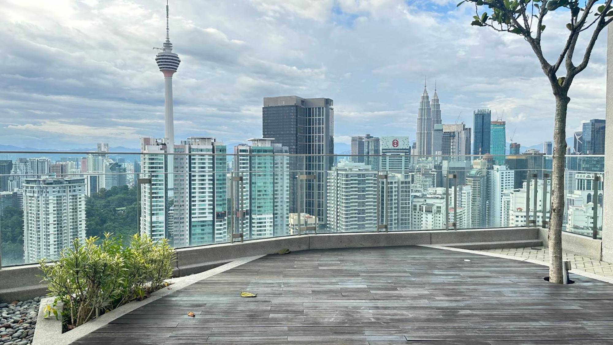 Apartamento Skyline View In Bukit Bintang The Robertson 42F Kuala Lumpur Exterior foto
